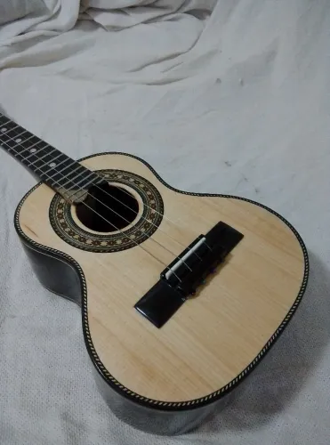 Cavaquinho Rafael luthier Jacarandá 