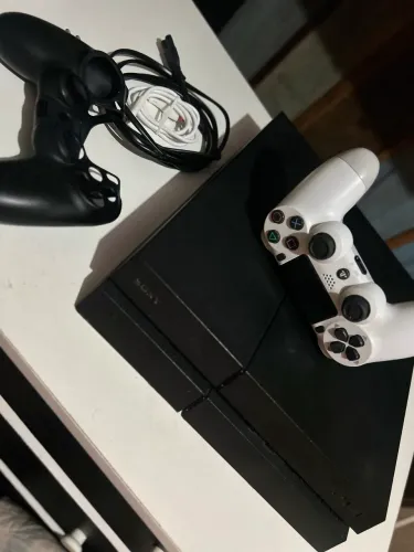 Vende se Ps4 Fat