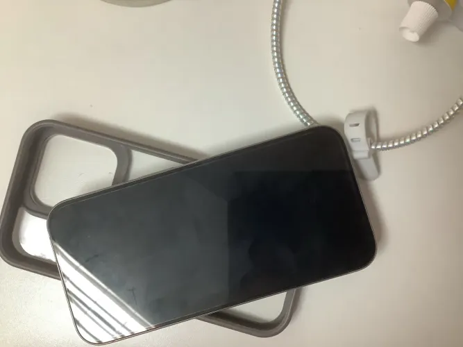 iPhone 15 pro 256gb
