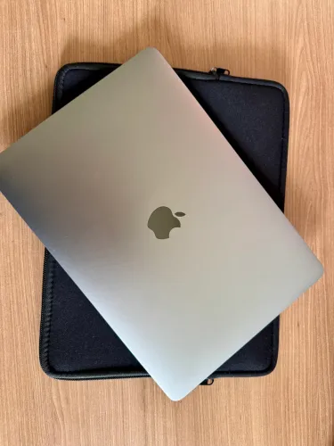 MacBook Air M1 Apple