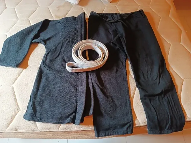 Kimono de jiu-jitsu preta unissex tamanho G com faixa branca