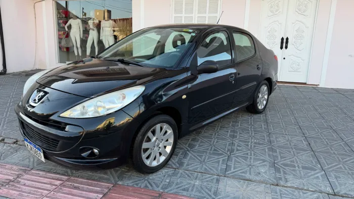 Peugeot 207 Sedan Passion XS 1.6 Flex 16V 4P AUT 2011