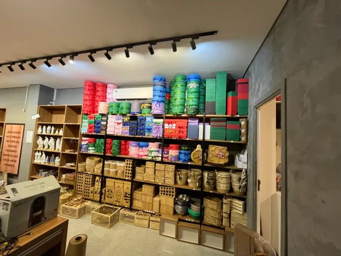 Cestas e caixas 