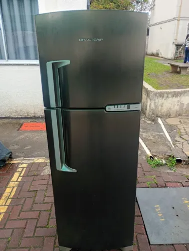 GELADEIRA BRASTEMP INOX INVERSE FROST FREE 564 LITROS