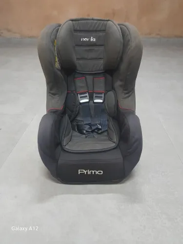 Cadeirinha marca primo