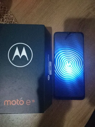 Moto e13