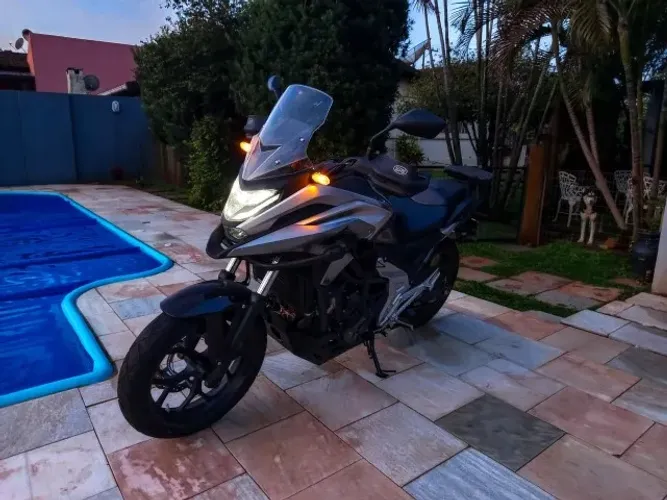 Vende-se Honda NC750X 2025 + Acessórios.