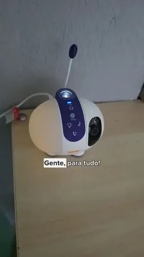 Câmera wi-fi babá eletrônica Tectoy, projetor de estrelas, canção de minar, abajur, tempo