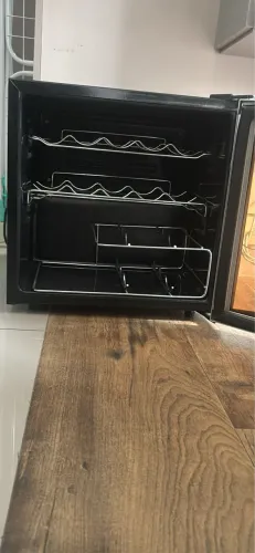 Adega para vinhos