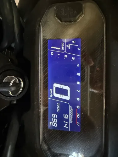 Honda Bros 2026 Quitada, apenas 700 Km rodados 