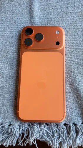 iPhone 17 pro Max excelente!
