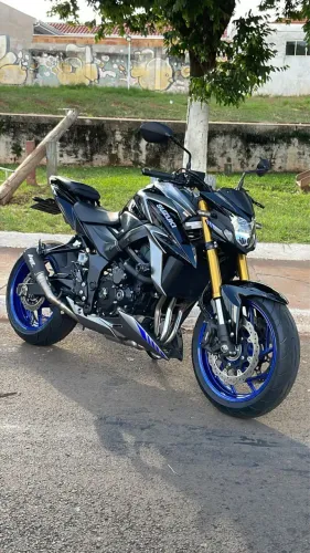 SUZUKI GSX-S 750 2022/2023 - 12.000 KM - IMPECÁVEL