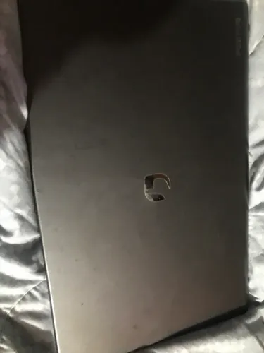 Vende-se um notebook positivo semi novo