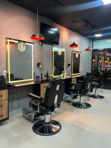 Vendo barbearia completa valor 48.999,90