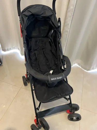 Carrinho bebê guarda chuva - Máxi Baby