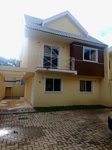 Maravilhoso Sobrado para venda 119m² com 3 dorms em Taboão - Curitiba - PR