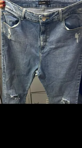 Calça jeans tamanho 46 (Forma pequena)