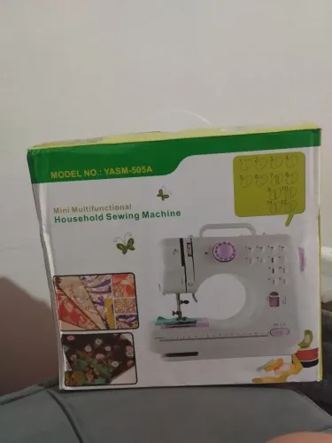 Mini Máquina de costura multifuncional 12 pontos 