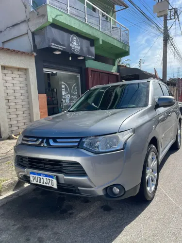 Mitsubishi Outlander 2.0 16V 160cv Aut. 2014