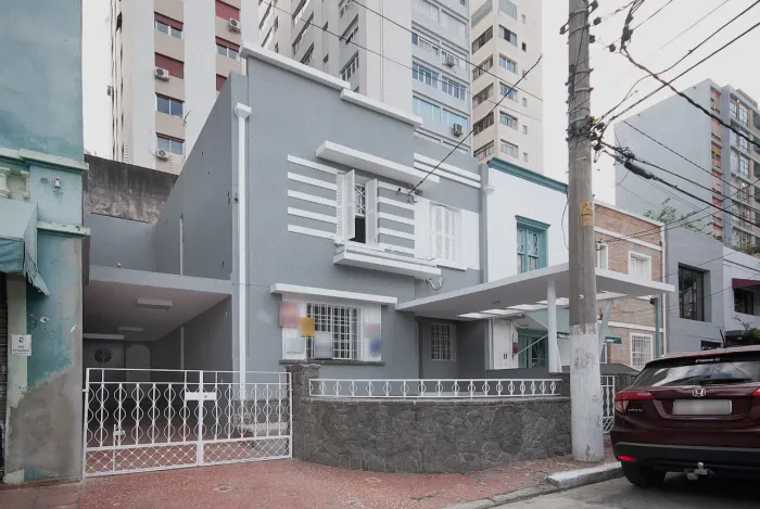 Casa comercial na Rua Tinhorão, 88 166 m²