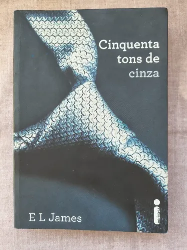 Livro: Cinquenta tons de cinza