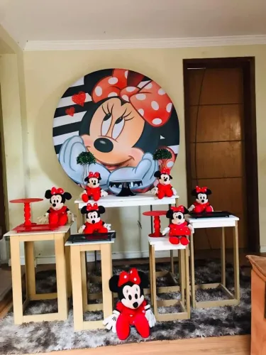 Trabalhamos com pegue e monte e decoração 