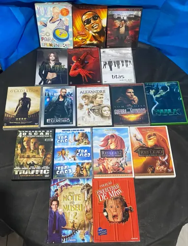 Lote 18 DVDs Filmes E Animações Clássicos E Raros (Guerra Dos Mundos, Rei Leão, Xuxa)