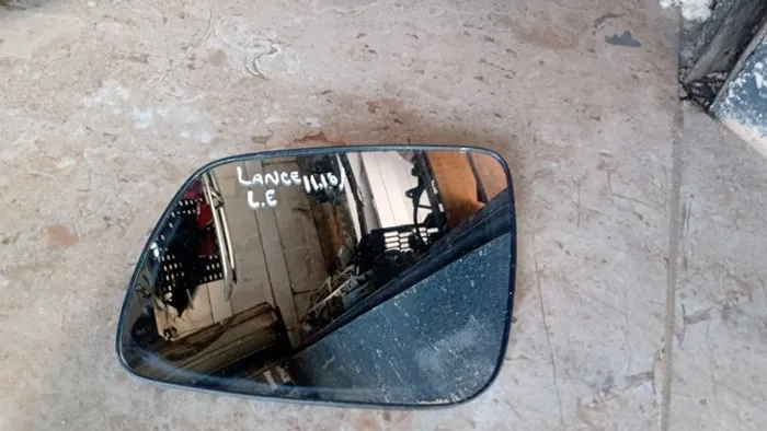 Espelho do retrovisor Mitsubishi Lancer 2011 / 2015 Lado esquerdo