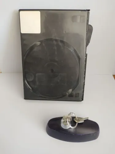 Capa estojo DVD/CD duplo com trava de segurança 30 peças