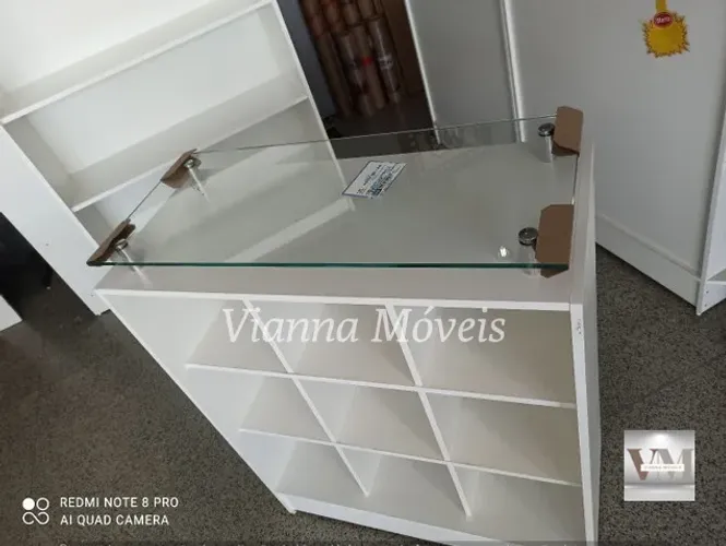 Balcão Colmeia com Tampo de Vidro 6mm