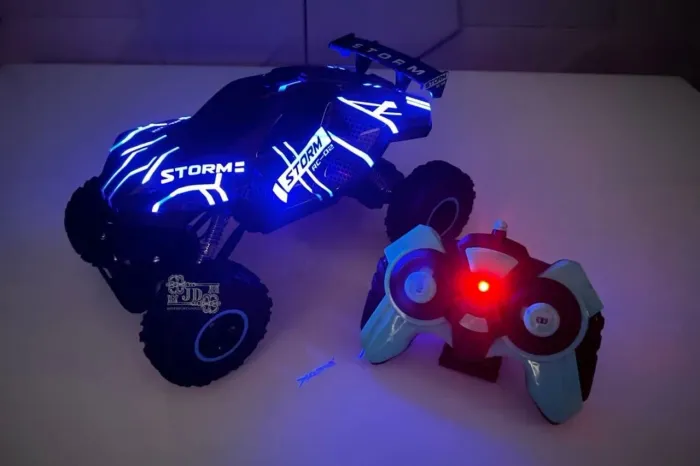 Carro controle remoto Off road 4x4 - Luz de Leds, Exaustão Fumaça 