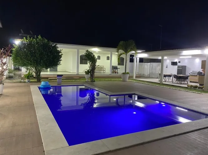 Vendo Casa com Piscina em Paudalho
