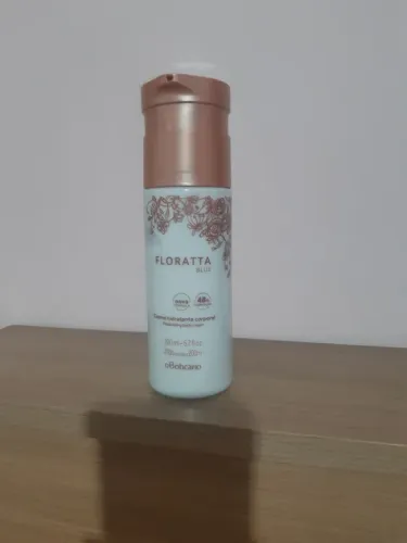 Creme Hidratante Corporal Floratta Blue - O Boticário