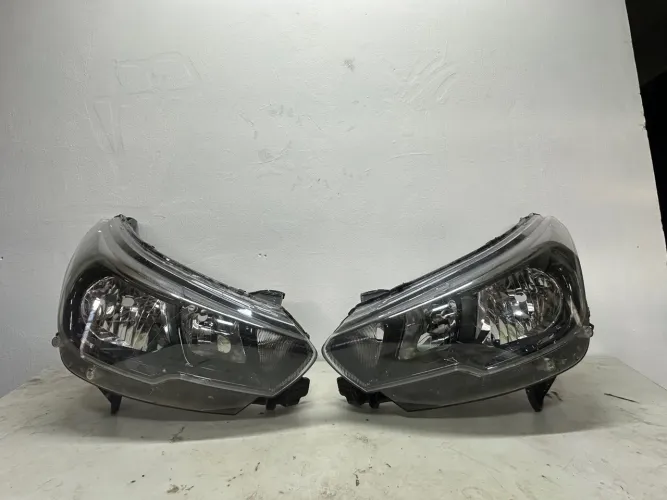 Par de farol fiat argo  2018 2019 2020 2021 2022