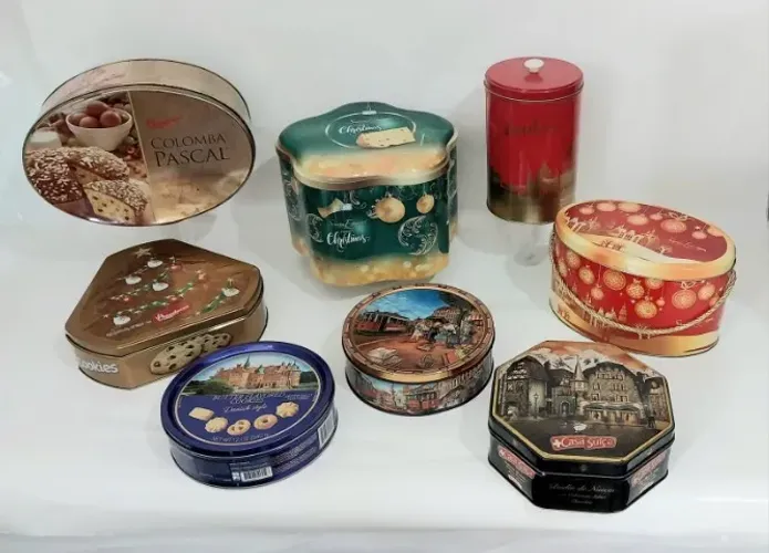 Coleção 8 Latas Vazias, vários formatos, e Marcas, temáticas do Natal, Pascoa, bolachas.