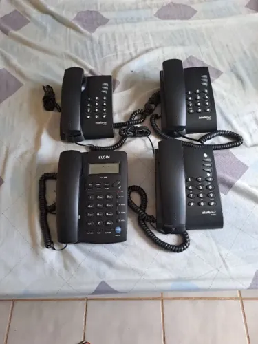 4 aparelho de telefone