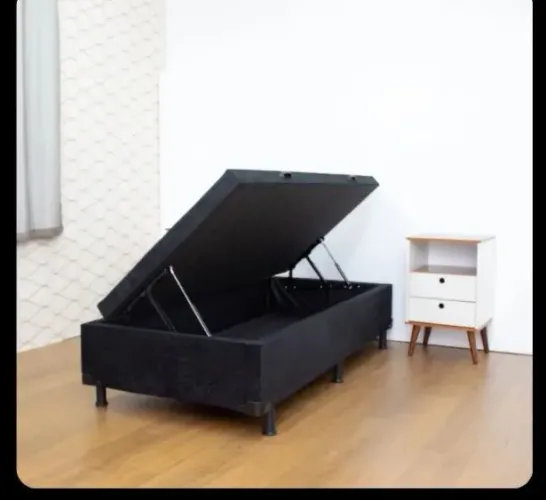 Base Baú Solteiro com Pés em PVC - Novo