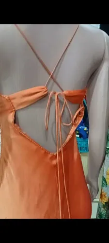 Vestido Laranja terracota em seda todo bordado com Pedraria