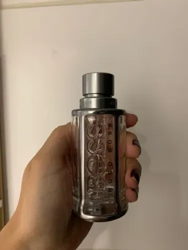 frasco vazio do perfume - hugo boss