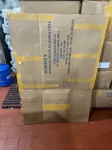 Caixa de papelão Usada