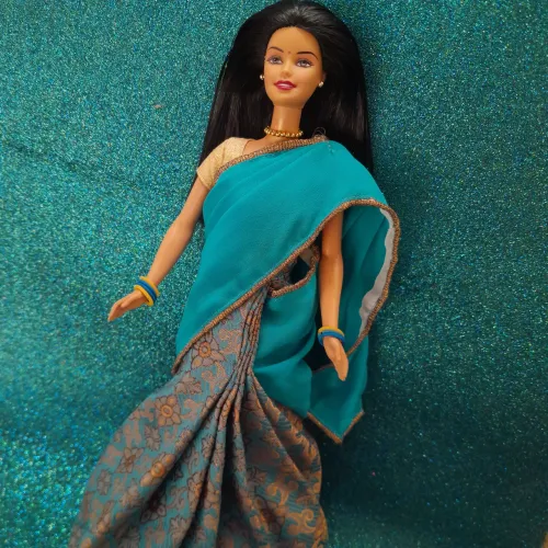 Boneca Barbie indiana vintage Original