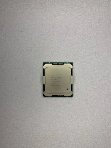 Processador Intel Xeon E5-2630v4 -Novo