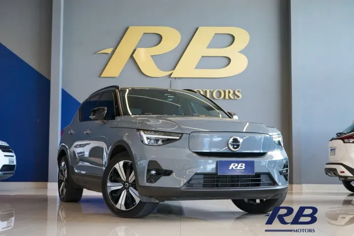 Volvo XC40 Recharge Plus (elétrico) 2023