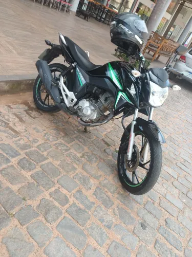 Vendo titan 160 leia o anúncio