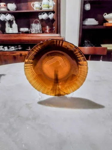 Prato de Vidro Âmbar Decorativo