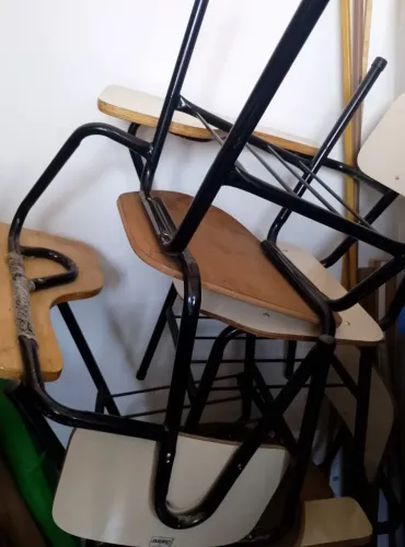 cadeiras escolares