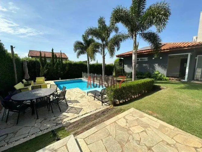 Casa à venda no Condomínio Portal do Sabiá - Araçoiaba da Serra, SP.