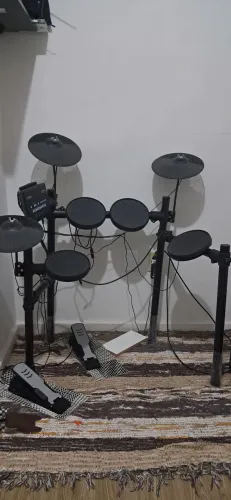 Bateria eletrônica yamaha dtx402k 