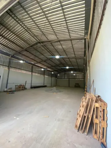 Galpão Av. Nadra Bufaical, 360m², para locaçao, Setor Faiçalville.