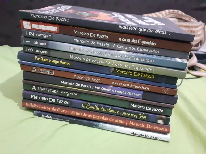 Coleção 14 livros de Marcelo De Fazzio